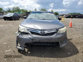 2014 Toyota Camry L with VIN 4T4BF1FKXER365261, listed as a Copart auction lot 55895625 with 170,874 mi miles and Clean Title. Bid and sale history available at DreamBid. Image 5.