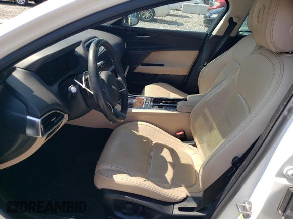 2018 Jaguar XE 25t Prestige with VIN SAJAK4FX4JCP41232, listed as a Copart auction lot 71660334 with 53,207 mi miles and Salvage Title. Bid and sale history available at carsss.com. Image 7.