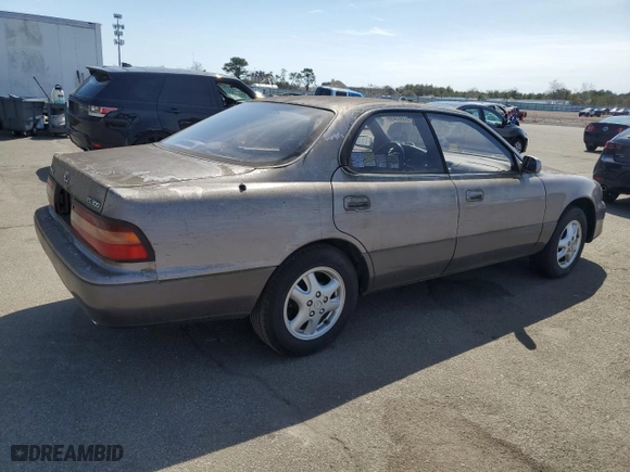 1996 Lexus ES 300 with VIN JT8BF12G3T0149822, listed as a Copart auction lot 53803495 with 53,648 mi miles and Clean Title. Bid and sale history available at carsss.com. Image 3.