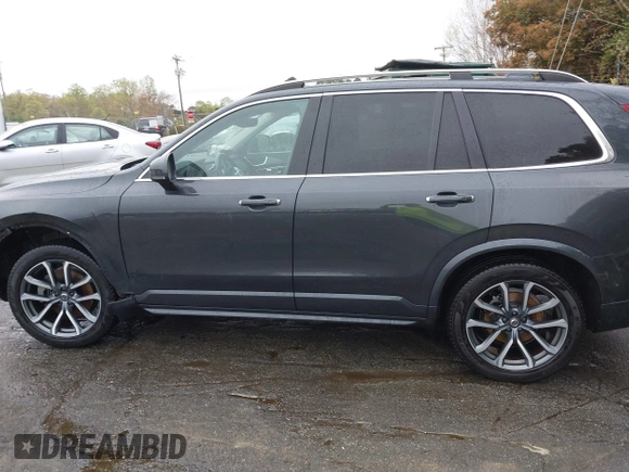 2017 Volvo XC90 Momentum with VIN YV4A22PK0H1173957, listed as a IAAI auction lot 41929842 with 139,322 mi miles. Bid and sale history available at carsss.com. Image 14.