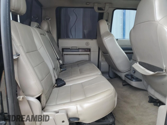 2008 Ford F-350 XL with VIN 1FTSW31R08EB49836, listed as a Copart auction lot 50915895 with 273,563 mi miles and Salvage Title. Bid and sale history available at DreamBid. Image 10.