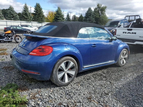 2013 Volkswagen Beetle Convertible 2.0T with VIN 3VW7T7AT9DM822772, listed as a Copart auction lot 76008854 with 48,295 mi miles and Salvage Title. Bid and sale history available at carsss.com. Image 3.