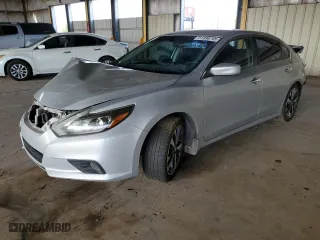 2017 Nissan Altima 2.5 SR with VIN 1N4AL3AP6HN331419, listed as a Copart auction lot 51098745 with 92,332 mi miles and Salvage Title. Bid and sale history available at carsss.com. Image 1.