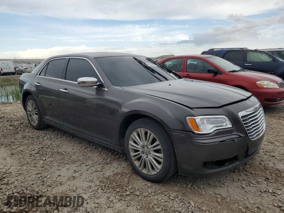 2014 Chrysler 300 C z VIN 2C3CCAKG1EH376864, wystawiony jako Copart lot #54487485 z przebiegiem 175 176 mil mil oraz Czysty tytuł • Clean title. Historia ofert i sprzedaży dostępna na DreamBid. Obrazek 4.