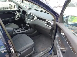 2016 Kia Sorento LX with VIN 5XYPGDA38GG066570, listed as a IAAI auction lot 42205199 with 179,101 mi miles and . Bid and sale history available at DreamBid. Image 5.