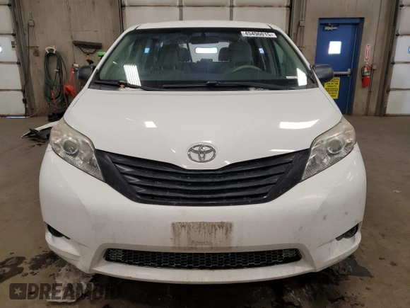 2012 Toyota Sienna with VIN 5TDZK3DC8CS269050, listed as a Copart auction lot 45496015 with 179,666 mi miles and Salvage Title. Bid and sale history available at carsss.com. Image 5.