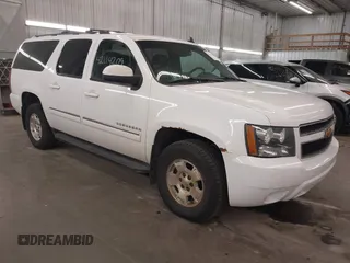 2013 Chevrolet Suburban LT with VIN 1GNSKJE74DR145680, listed as a IAAI auction lot 42114209 with 178,052 mi miles. Bid and sale history available at carsss.com. Image 1.