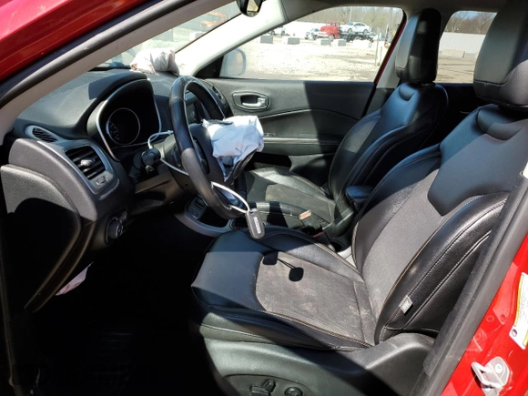 2017 Jeep Compass Latitude с VIN 3C4NJCBB3HT632430, выставлен на аукционе Copart как лот 50338645 с пробегом 78 313 миль миль и Списание • Salvage title. История ставок и продаж доступна на DreamBid. Изображение 7.