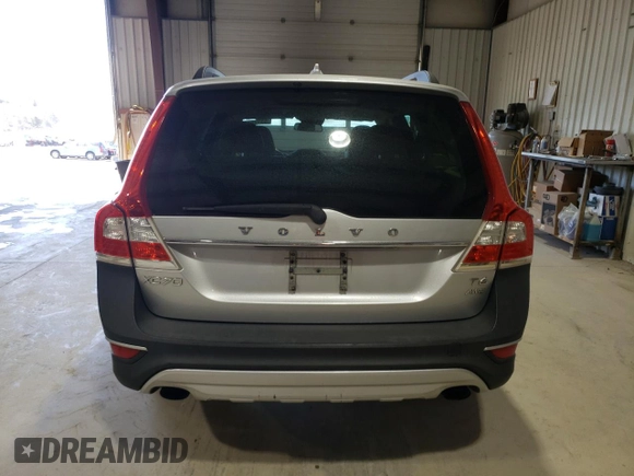 2014 Volvo XC70 T6 with VIN YV4902BZXE1175238, listed as a Copart auction lot 53198745 with 215,020 mi miles and Clean Title. Bid and sale history available at DreamBid. Image 6.