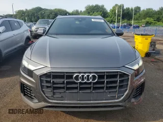 2019 Audi Q8 Premium z VIN WA1AVAF10KD020279, wystawiony jako Copart lot #63042205 z przebiegiem 102 032 mil mil oraz Szkoda całkowita • Salvage title. Historia ofert i sprzedaży dostępna na DreamBid. Obrazek 5.