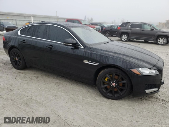 2017 Jaguar XF with VIN SAJBJ4BN0HCY32584, listed as a Copart auction lot 81320524 with 74,104 mi miles and Clean Title. Bid and sale history available at DreamBid. Image 4.