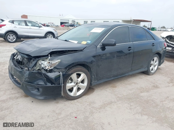2011 Toyota Camry LE with VIN 4T1BK3EK0BU123111, listed as a IAAI auction lot 41533429 with 196,990 mi miles. Bid and sale history available at carsss.com. Image 2.