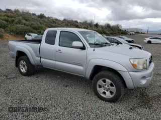 2005 Toyota Tacoma PreRunner with VIN 5TETU62NX5Z030725, listed as a Copart auction lot 56920335 with 262,379 mi miles and Salvage title. Bid and sale history available at DreamBid. Image 4.