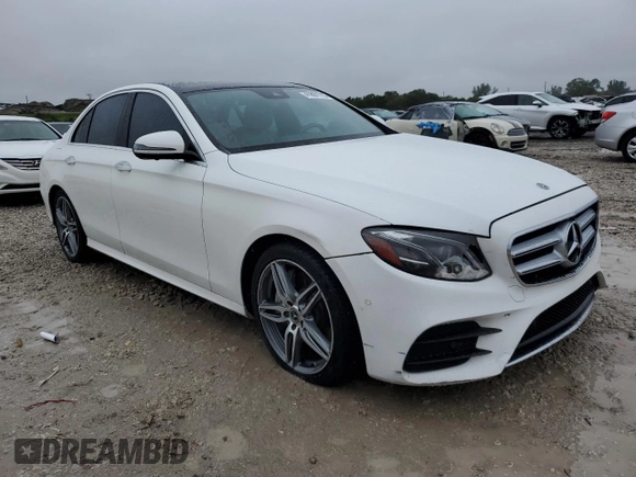 2019 Mercedes-Benz E-Class E 300 with VIN WDDZF4JB1KA613597, listed as a Copart auction lot 41801775 with 130,480 mi miles and Clean Title. Bid and sale history available at carsss.com. Image 4.