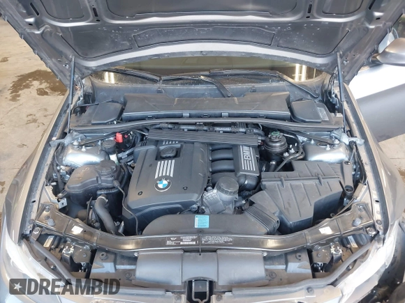 2011 BMW 3 Series 328i xDrive with VIN WBAPK5G55BNN24531, listed as a IAAI auction lot 42028562 with 110,431 mi miles. Bid and sale history available at carsss.com. Image 10.