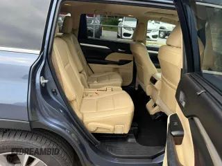 2015 Toyota Highlander XLE with VIN 5TDJKRFH2FS201565, listed as a Copart auction lot 63618945 with 173,689 mi miles and Clean title. Bid and sale history available at DreamBid. Image 7.