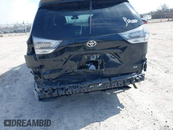 2015 Toyota Sienna SE with VIN 5TDXK3DC9FS652765, listed as a IAAI auction lot 41723922 with 105,679 mi miles. Bid and sale history available at carsss.com. Image 6.