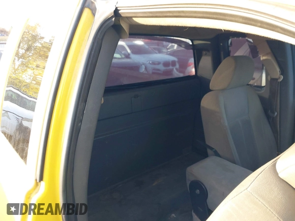 2006 Dodge Dakota ST with VIN 1D7HE22K26S702614, listed as a IAAI auction lot 40957687 with 241,007 mi miles and . Bid and sale history available at DreamBid. Image 8.