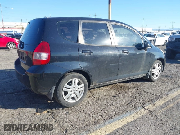 2007 Honda Fit с VIN JHMGD38467S062303, выставлен на аукционе IAAI как лот 41033089 с пробегом 270 488 миль миль и . История ставок и продаж доступна на DreamBid. Изображение 4.
