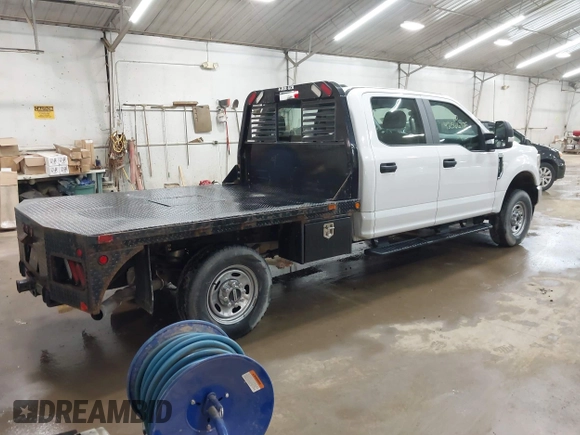 2022 Ford F-250 XL z VIN 1FT7W2B65NEC60608, wystawiony jako IAAI lot #42566725 z przebiegiem 169 011 mil mil oraz . Historia ofert i sprzedaży dostępna na DreamBid. Obrazek 4.