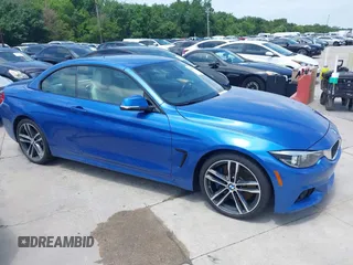 2018 BMW 4 Series 440i z VIN WBA4Z5C56JEE16537, wystawiony jako IAAI lot #42432394 z przebiegiem 56 053 mil mil oraz . Historia ofert i sprzedaży dostępna na DreamBid. Obrazek 12.