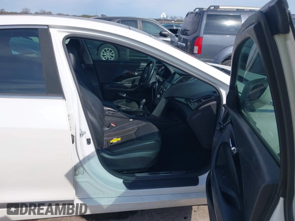 2015 Hyundai Azera Limited with VIN KMHFH4JG7FA476458, listed as a IAAI auction lot 41893979 with 149,114 mi miles and . Bid and sale history available at DreamBid. Image 5.