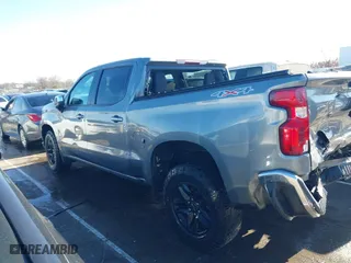 2019 Chevrolet Silverado 1500 LT with VIN 1GCUYDED7KZ335641, listed as a IAAI auction lot 41740080 with 89,922 mi miles. Bid and sale history available at carsss.com. Image 14.
