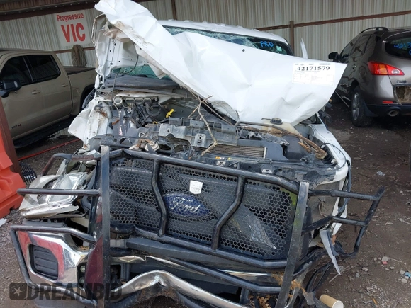 2013 Ford F-250 XL with VIN 1FT7W2A65DEA83428, listed as a IAAI auction lot 42171579 with 152,414 mi miles and . Bid and sale history available at DreamBid. Image 13.