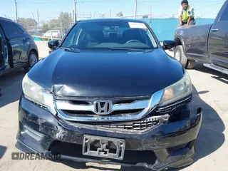 2013 Honda Accord LX z VIN 1HGCR2F34DA063328, wystawiony jako IAAI lot #41851912 z przebiegiem 152 014 mil mil oraz . Historia ofert i sprzedaży dostępna na DreamBid. Obrazek 12.
