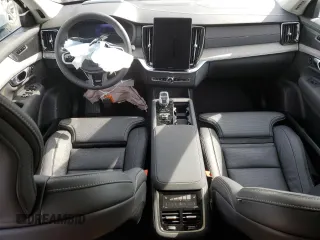 2025 Volvo XC90 with VIN YV4H60PG3S1350513, listed as a Copart auction lot 46712525 with 529 mi miles and Salvage Title. Bid and sale history available at DreamBid. Image 8.