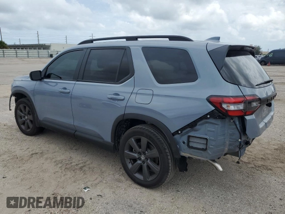 2025 Honda Pilot Sport with VIN 5FNYG2H33SB002824, listed as a Copart auction lot 72117454 with 4,942 mi miles and Salvage Title. Bid and sale history available at carsss.com. Image 2.