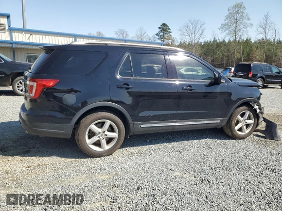 2018 Ford Explorer XLT with VIN 1FM5K7DH8JGC02629, listed as a Copart auction lot 50607615 with 71,018 mi miles and Salvage Title. Bid and sale history available at DreamBid. Image 3.