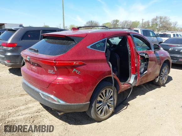2021 Toyota Venza LE with VIN JTEAAAAH7MJ010144, listed as a IAAI auction lot 41807941 with 19,724 mi miles and . Bid and sale history available at carsss.com. Image 4.