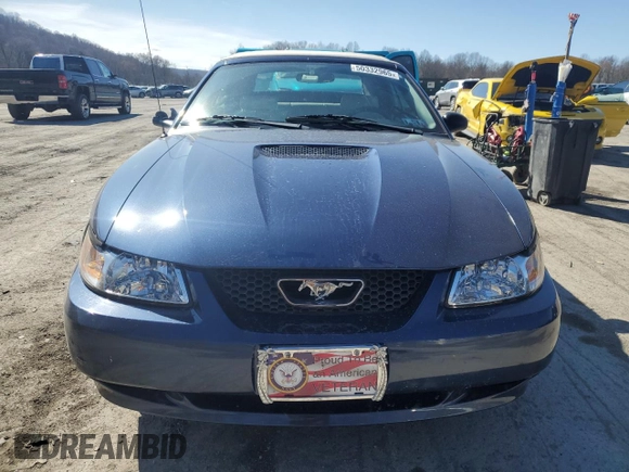 2002 Ford Mustang Deluxe with VIN 1FAFP44482F117034, listed as a Copart auction lot 50332965 with 95,923 mi miles and Salvage title. Bid and sale history available at DreamBid. Image 5.