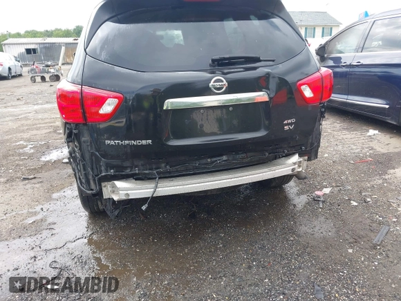 2018 Nissan Pathfinder SV with VIN 5N1DR2MM0JC609570, listed as a IAAI auction lot 42707055 with 136,893 mi miles and . Bid and sale history available at DreamBid. Image 6.