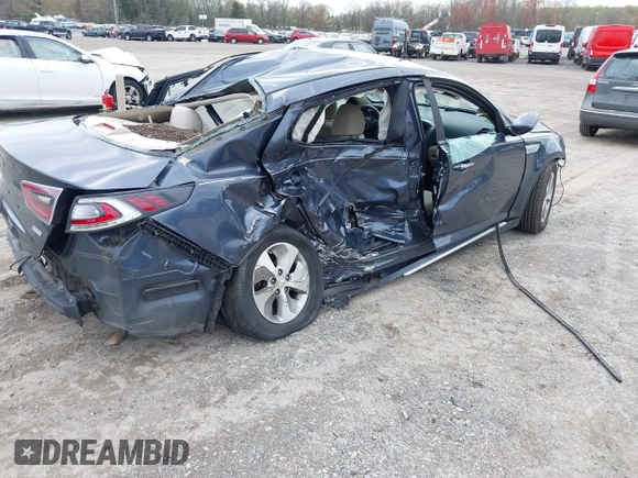 2015 Kia Optima with VIN KNAGM4AD4F5087986, listed as a IAAI auction lot 42037820 with 82,120 mi miles and . Bid and sale history available at DreamBid. Image 4.