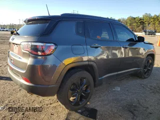 2020 Jeep Compass Altitude with VIN 3C4NJCBB5LT162538, listed as a Copart auction lot 87470904 with 86,156 mi miles and Salvage Title. Bid and sale history available at carsss.com. Image 3.