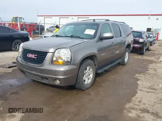 2012 GMC Yukon XL SLT with VIN 1GKS2KE78CR177257, listed as a IAAI auction lot 41488033 with 254,663 mi miles. Bid and sale history available at carsss.com. Image 17.