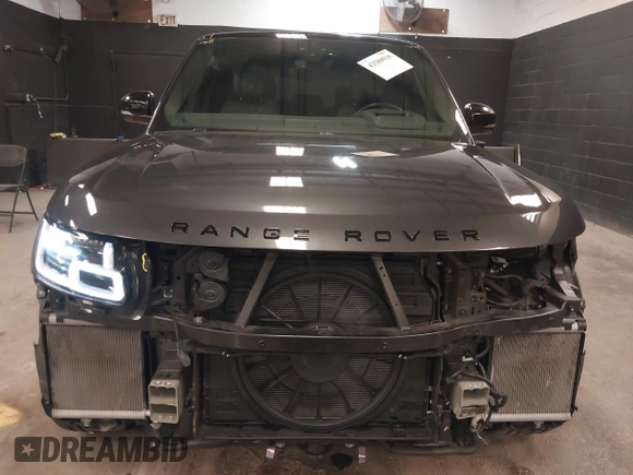 2020 Land Rover Range Rover P525 HSE with VIN SALGS2SE2LA577729, listed as a IAAI auction lot 42589938 with 29,619 mi miles and . Bid and sale history available at DreamBid. Image 13.