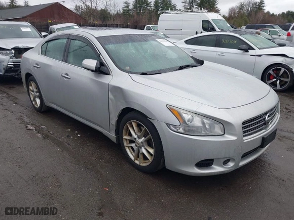 2011 Nissan Maxima 3.5 S with VIN 1N4AA5AP2BC828410, listed as a IAAI auction lot 41808564 with 266,273 mi miles. Bid and sale history available at carsss.com. Image 1.