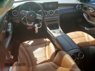 2021 Mercedes-Benz GLC 300 z VIN W1N0J8EB1MF989055, wystawiony jako Copart lot #54819555 z przebiegiem 38 450 mil mil oraz Szkoda całkowita • Salvage title. Historia ofert i sprzedaży dostępna na DreamBid. Obrazek 8.