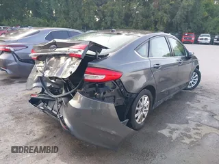 2017 Ford Fusion S with VIN 3FA6P0G76HR121500, listed as a IAAI auction lot 40308024 with 130,325 mi miles. Bid and sale history available at carsss.com. Image 4.