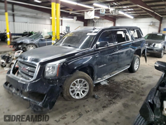 2017 GMC Yukon XL SLE with VIN 1GKS2FKC7HR216601, listed as a Copart auction lot 42554525 with 121,016 mi miles and Salvage Title. Bid and sale history available at carsss.com. Image 1.