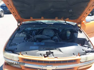 2001 Chevrolet Silverado 1500 LS with VIN 2GCEC19V411386445, listed as a IAAI auction lot 42239777 with Not Provided miles and . Bid and sale history available at DreamBid. Image 10.
