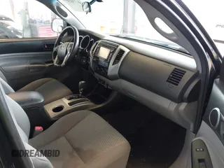 2015 Toyota Tacoma with VIN 3TMMU4FN1FM086408, listed as a IAAI auction lot 41320197 with 161,356 mi miles and . Bid and sale history available at DreamBid. Image 5.