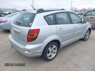 2005 Pontiac Vibe with VIN 5Y2SL63845Z451679, listed as a IAAI auction lot 42047250 with 219,674 mi miles. Bid and sale history available at carsss.com. Image 4.