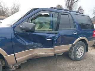 2012 Ford Expedition XLT with VIN 1FMJU1J57CEF08980, listed as a IAAI auction lot 41463740 with NaN miles. Bid and sale history available at carsss.com. Image 6.