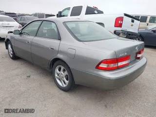 2001 Lexus ES 300 with VIN JT8BF28G210304595, listed as a IAAI auction lot 41885816 with 266,853 mi miles. Bid and sale history available at carsss.com. Image 3.