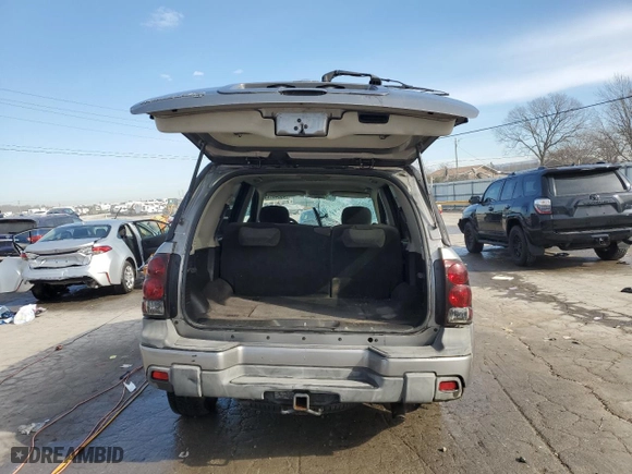 2005 Chevrolet TrailBlazer LT with VIN 1GNDT13S652123994, listed as a Copart auction lot 46840145 with NaN miles and Salvage Title. Bid and sale history available at carsss.com. Image 6.