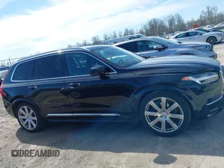 2016 Volvo XC90 T6 Inscription with VIN YV4A22PL6G1064524, listed as a IAAI auction lot 41795921 with 111,483 mi miles. Bid and sale history available at carsss.com. Image 13.